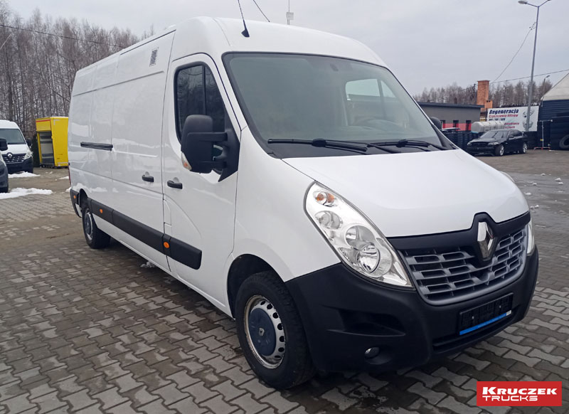 wypożyczalnia busów renault master